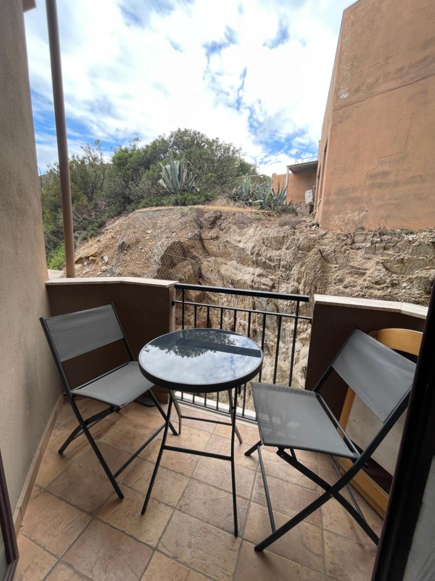 Gli Appartamenti Di Francuzzo Teulada Chambre photo
